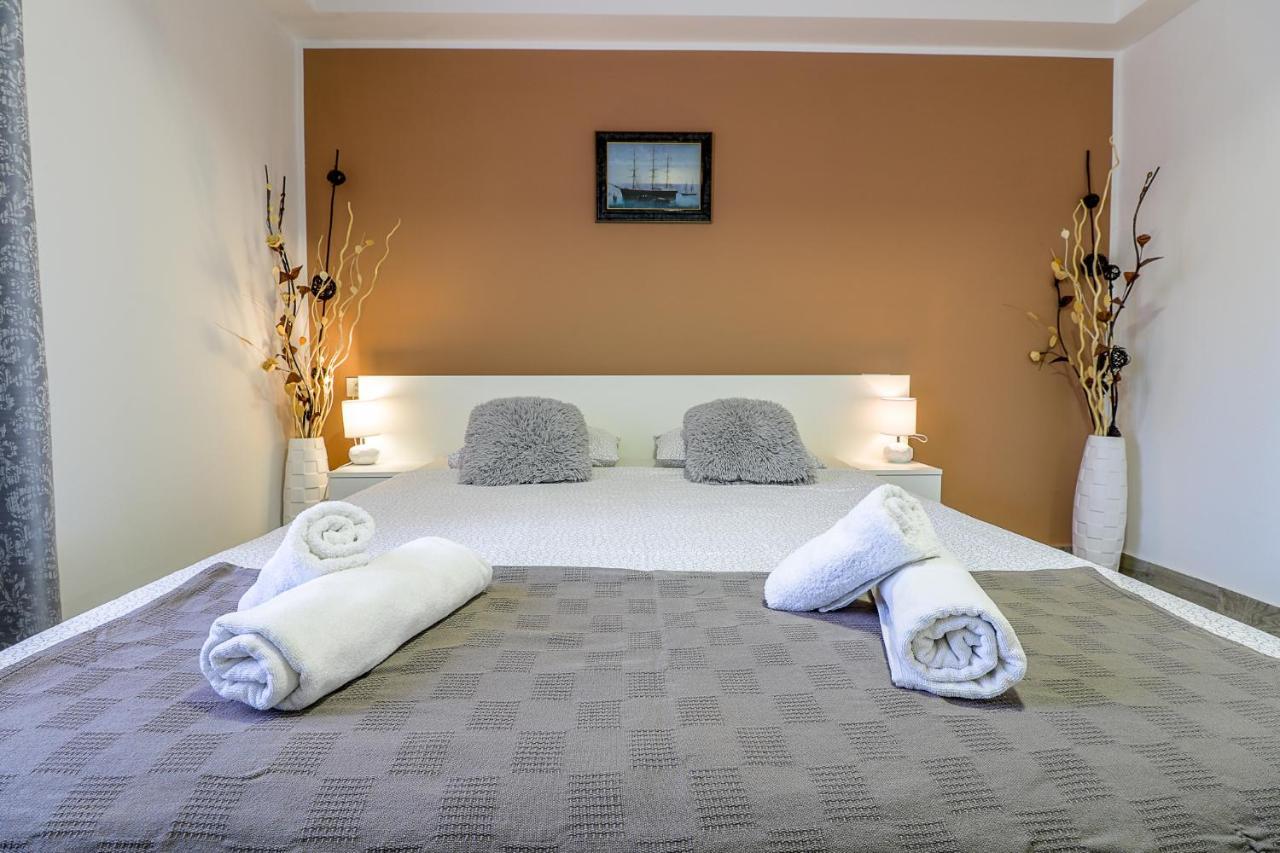 Apartman Juraj I Matej Върсар Екстериор снимка