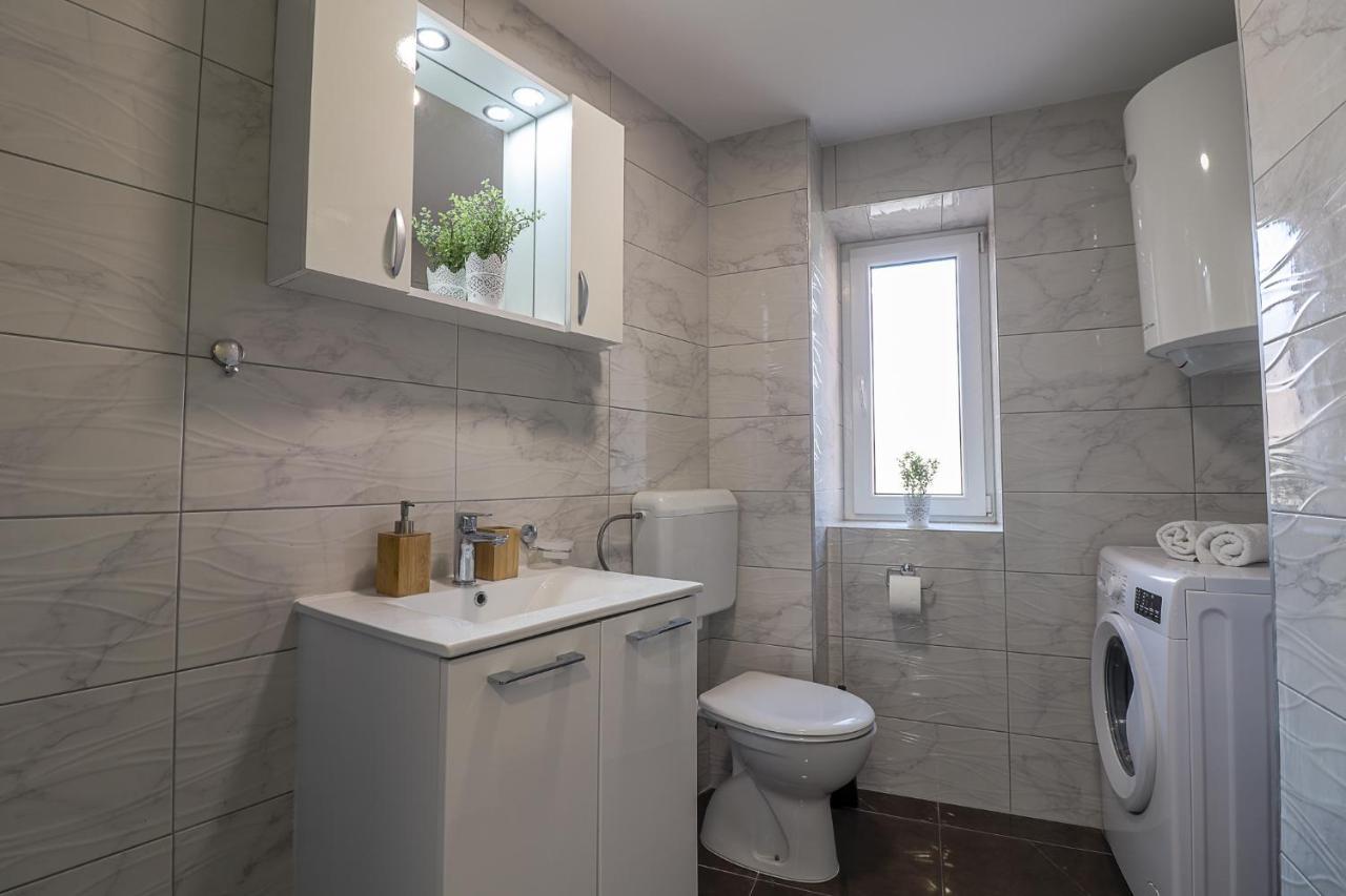 Apartman Juraj I Matej Върсар Екстериор снимка