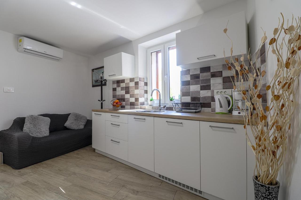 Apartman Juraj I Matej Върсар Екстериор снимка